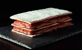 Millefeuille Au Chocolat Par Joel Robuchon Recette Recette Mille Feuille Recette Chocolat