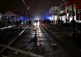 Barking and dagenham police said there were unconfirmed reports of a tornado. Tornadoes Kill At Least 25 Shred Dozens Of Buildings Around Nashville Pbs Newshour