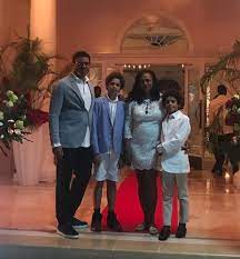 Domitila was not the only lover of dom pedro, but she was the most important and the one with whom he had the longest relationship. Novas Imagens De Isabel Dos Santos Levantam Rumores De Gravidez Mundo Flash