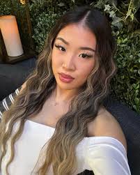 Winnie Winn's Instagram, Twitter & Facebook