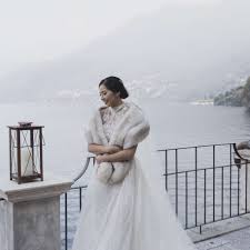 14 Brides Who Looked Truly Dreamy At Their Winter Weddings