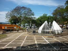 There are a number of places in and around kuantan that are worth visiting. The Kuantan Blog Kuantan Old Town