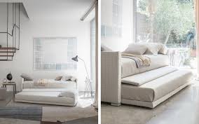 Il letto mandarine di flou presenta una struttura in tessuto, pelle o ecopelle. Kollektion Flou 2020 Bruno Wickart Blog