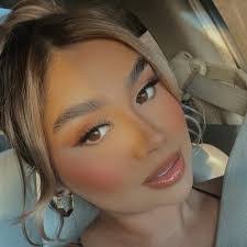 Ashley Avina's Instagram, Twitter & Facebook