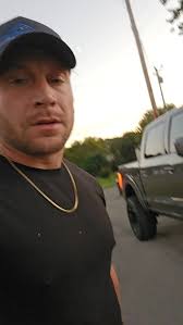 Cameron Hollis (@salesdaddy88) • Instagram photos and videos