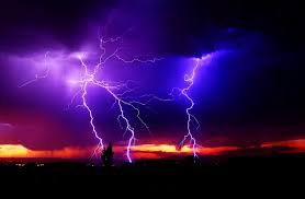 Featured Top 10 Best Android Weather Apps Androidheadlines Com Lightning Storm Lightning Wallpapers Storm Wallpaper