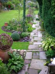 Grundgerust Im Garten Ideen Mit Strauchern Flechtwerk Und Recyceltem Seite 1 Gartengestaltung Mein Schoner Garten Online In 2020 Beautiful Gardens Garden Online Garden Design