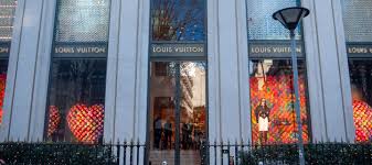 52 rue galilée 75008 paris, france. Luxury Shopping In The Golden Triangle Visitparisregion