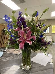 Mother/son duo brent slagle and patricia slagle bring more than 35 yrs of experience in the floral industry to downtown. Flowers On Broad 1018 Broad St Augusta Ga Florists Mapquest