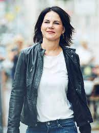 Lebenslauf Und Fotos Annalena Baerbock