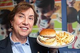 Karen Maier's Instagram, Twitter & Facebook