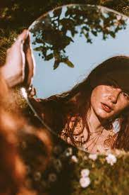 How I Take Edit My Photos Part 10 Playing With Mirrors Mirror Photography Creative Portrait Photography Portrait Photography Poses