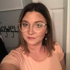 Kimberly Kraft's Instagram, Twitter & Facebook