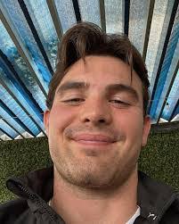 Eileen Perdomo's Instagram, Twitter & Facebook