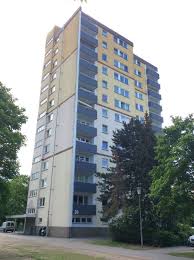 71 m² bietet ihnen diese wohnung nicht nur genügend platz, sondern durch die. 2 Zimmer Wohnung Zu Vermieten Liebigstr 20 65428 Russelsheim Am Main Gross Gerau Kreis Mapio Net