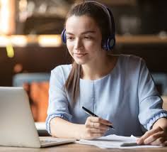 Home office für studenten, rentner, mütter und alle, die gerne schreiben. Abitur Fernkurs Mit Online Live Unterricht Abitur In Bayern Online Nachholen