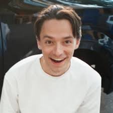 Alex Maloney (@_amaloney)