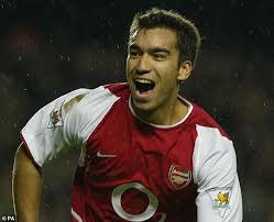 (feb 5, 1975) 5'10 165lbs. Former Arsenal Star Giovanni Van Bronckhorst Reveals He Dreams Of Managing In The Premier League Daily Mail Online