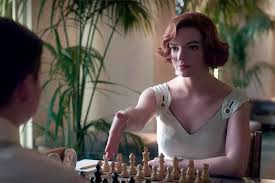 Ranking Anya Taylor Joy S Winning Outfits In The Queen S Gambit In 2020 Anya Taylor Joy Navy Mini Skirt Queen