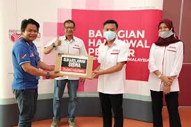 Yayasan sukarelawan siswa (yss) / student volunteers foundation was launched in 2012 as a wholly owned entity of the ministry of higher education (mohe). Majlis Penyerahan Sumbangan Topeng Muka Face Mask Daripada Yayasan Sukarelawan Siswa Yss Bahagian Hal Ehwal Pelajar