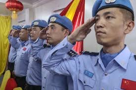 Solomon Islands: cops bearing gifts