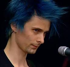 Мэттью беллами, промо для drones, 2015. Matty B With Blue Hair D In 2020 Muse Band Matthew Bellamy Muse