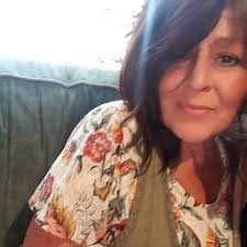 Thought you guys might enjoy watching “ crazy eyes” Betty and Percy staying  the hell outta way, in a slow mo video of water hose hysteria. Betty does  NO THING without complete