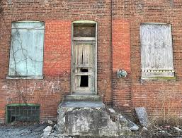 When traffic circled Hanover's square ... .