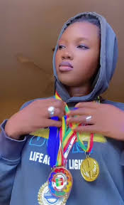 Alou Pasco Konate @Mme bocoum poupée @Mariam Kassim 🫶🥰 @KM coiffure...