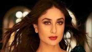 Kareena is of the 4th generation of the kapoor family, was born to a sindhi mother, babita, and a punjabi father. Xsztnsnphouh M