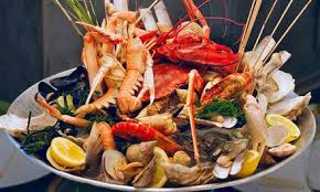 Mariscada De 1 Kilo Para Dos O De 2 Kilos Para Cuatro Con Entrante Y Botella De Vino Desde 24 95 En Puerto Real Seafood Dinner France Food Food