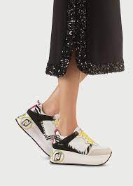 Samantha started acted at the age of 10, appearing in several toy commercials and print ads after winning talent search. Damen Sneakers Smarte Oder Sportliche Sneakers Liu Jo Online