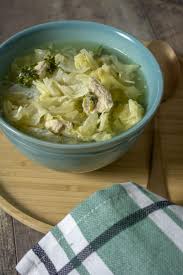 Bouillon De Chou Chinois Et Poulet Recette Chou Chinois Chou Chinois Recette Recette Asiatique