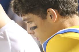 Football roundup: Clyde returns to finish off Sandusky