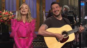 Marcus mumford talks 'ted lasso,' soccer obsession and 'ghosting' jason sudeikis. W9eql5ue0wycam