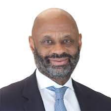 Mark Mason's Instagram, Twitter & Facebook