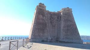 Publicado por roberto en diciembre 6, 2020diciembre 6, 2020. Wikiloc Foto De Escenarios De Juego De Tronos Torre De Mesa Roldan Meereen 1 3