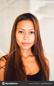 Potret alami, gadis Asia yang cantik tersenyum. Keindahan asli Asia. Wanita  Asia — Foto Stok © nuitgarden #154708700