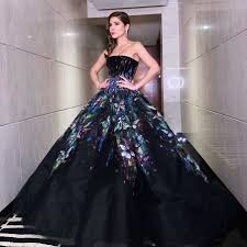 Michael Cinco Dubai On Instagram Stunning Pakistani Actress Ayesha Omar Looks Breathtaking In A Couture Michael Ci Ball Gowns Ball Dresses Fancy Dresses Long