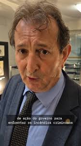 Prestigiei o lançamento da exposição "Cinzas do Pantanal" no espaço Ivandro  Cunha Lima do Senado Federal., Um grande trabalho do artista @mundano_sp  que utilizou cinzas das queimadas no Pantanal para ...