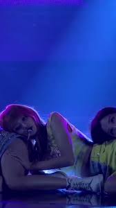 @dhshshshhhshsbs video Tweet