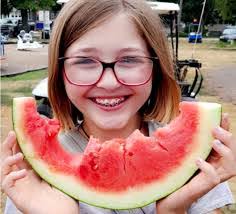 Tiffany Hazen's Instagram, Twitter & Facebook