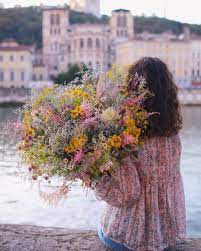 le jardin celestin on instagram milla et son bouquet lejardincelestin fleuristelyon onlylyon lebonbonlyon lyon bouq in 2020 natural landmarks nature blossom
