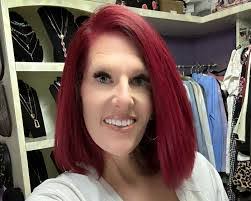 Avril Alexander's Instagram, Twitter & Facebook