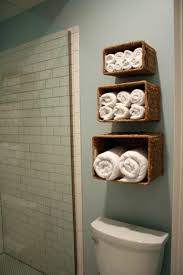 Coole Und Praktische Badezimmer Ideen Korbe An Wand Bastelarbeiten Dekoration
