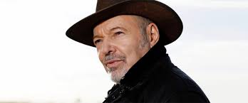 «ultima» certo, in ordine di tempo non certo di importanza. Vasco Rossi Parla Del Nuovo Singolo E Una Canzone D Amore Radio Bruno