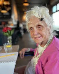 Marilyn Mckenney's Instagram, Twitter & Facebook