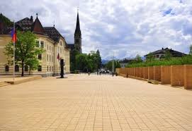 The abbey is said to have been built at the site of the hermitage of irish missionary gallus, who according to legend had established himself by the river steinach in ad 612. Parlament Von Liechtenstein In Vaduz Lizenzfreie Fotos Bilder Und Stock Fotografie Image 21760995