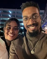 Denzel Barnes (@denzelebarnes) • Instagram photos and videos