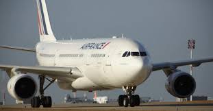 Rappelons qu'elle assure aussi la continuité du territoire vers d'autre part, les vols de rapatriements affrétés par air france avec le ministère des affaires étrangères se poursuivent : Air France Un Nouveau Depart Echos Judiciaires Girondins